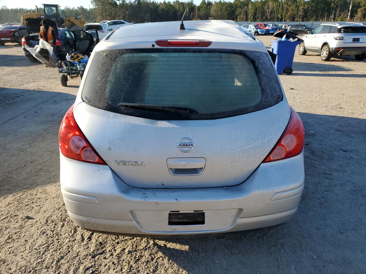 2011 Nissan Versa - Image 6