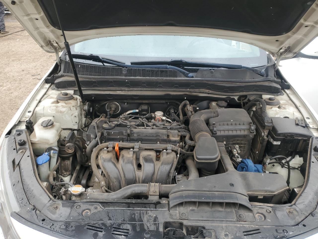 2011 Kia Optima - Image 11