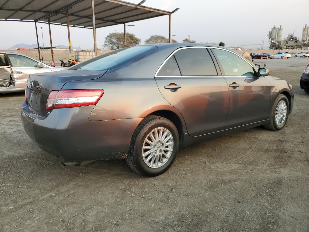 2011 Toyota Camry - Image 3