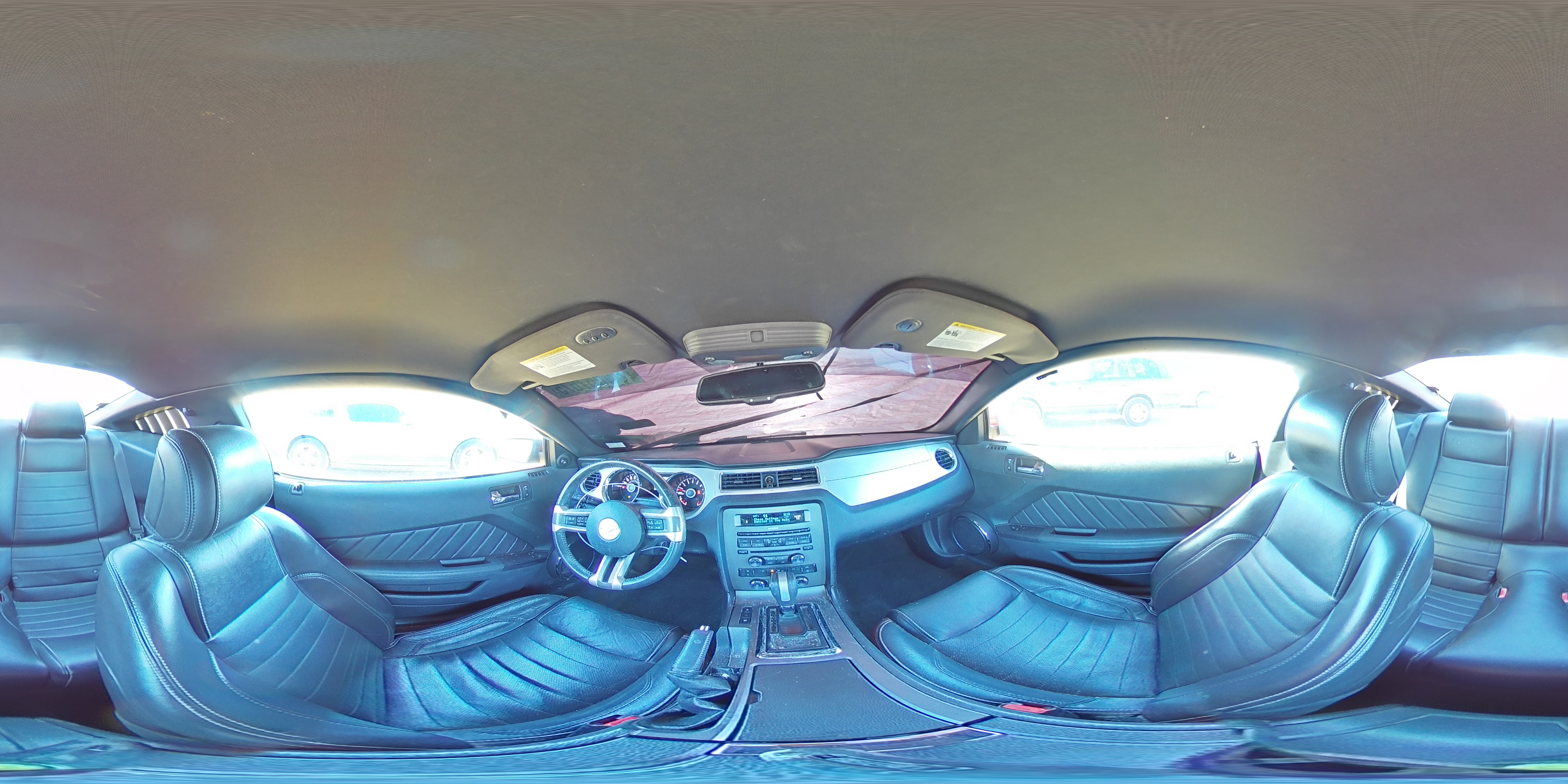2014 Ford Mustang - Image 13