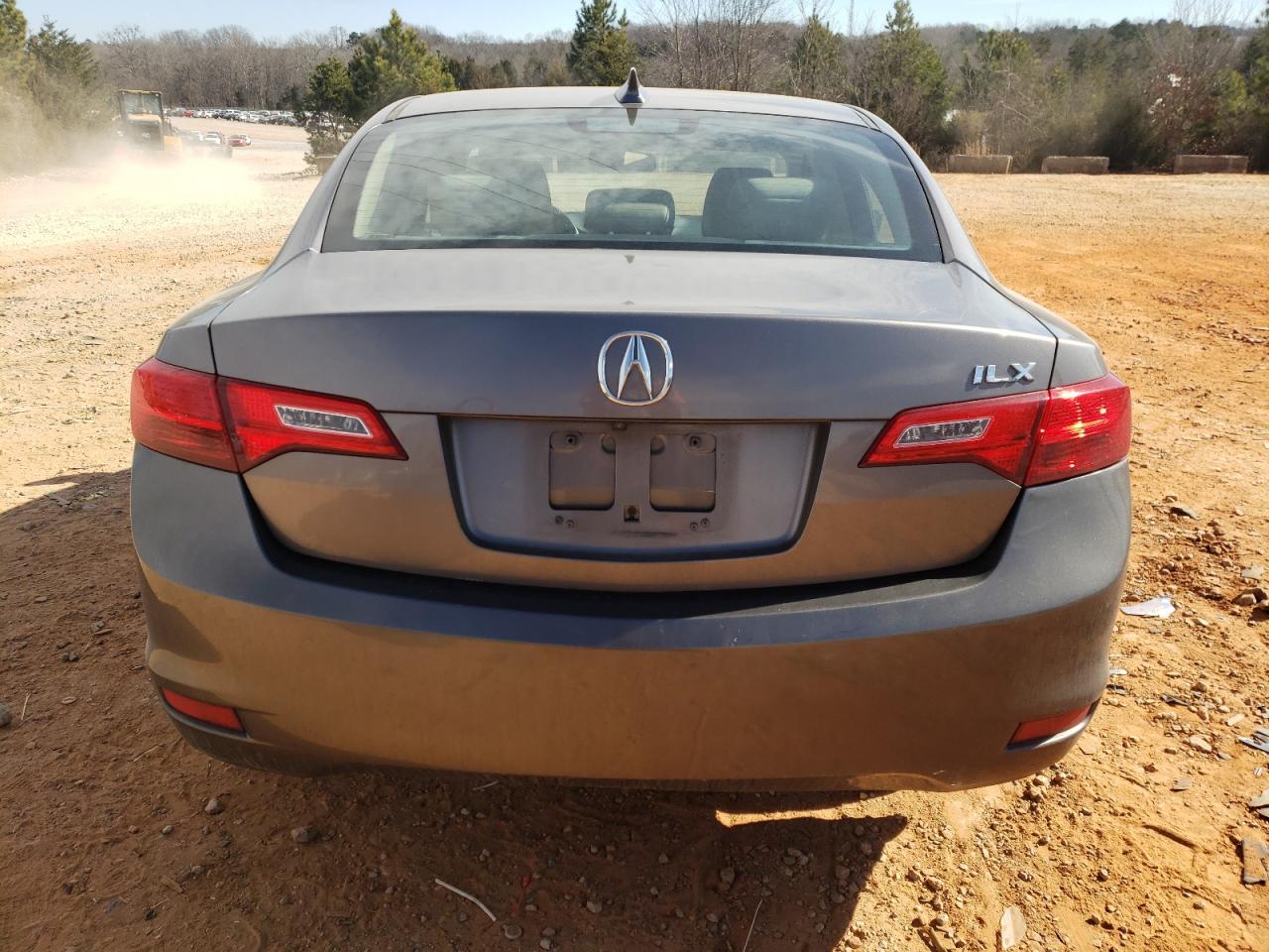 2013 Acura ILX - Image 6