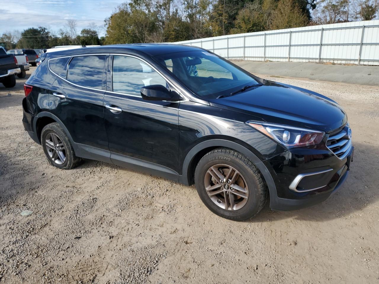 2018 Hyundai Santa Fe - Image 4