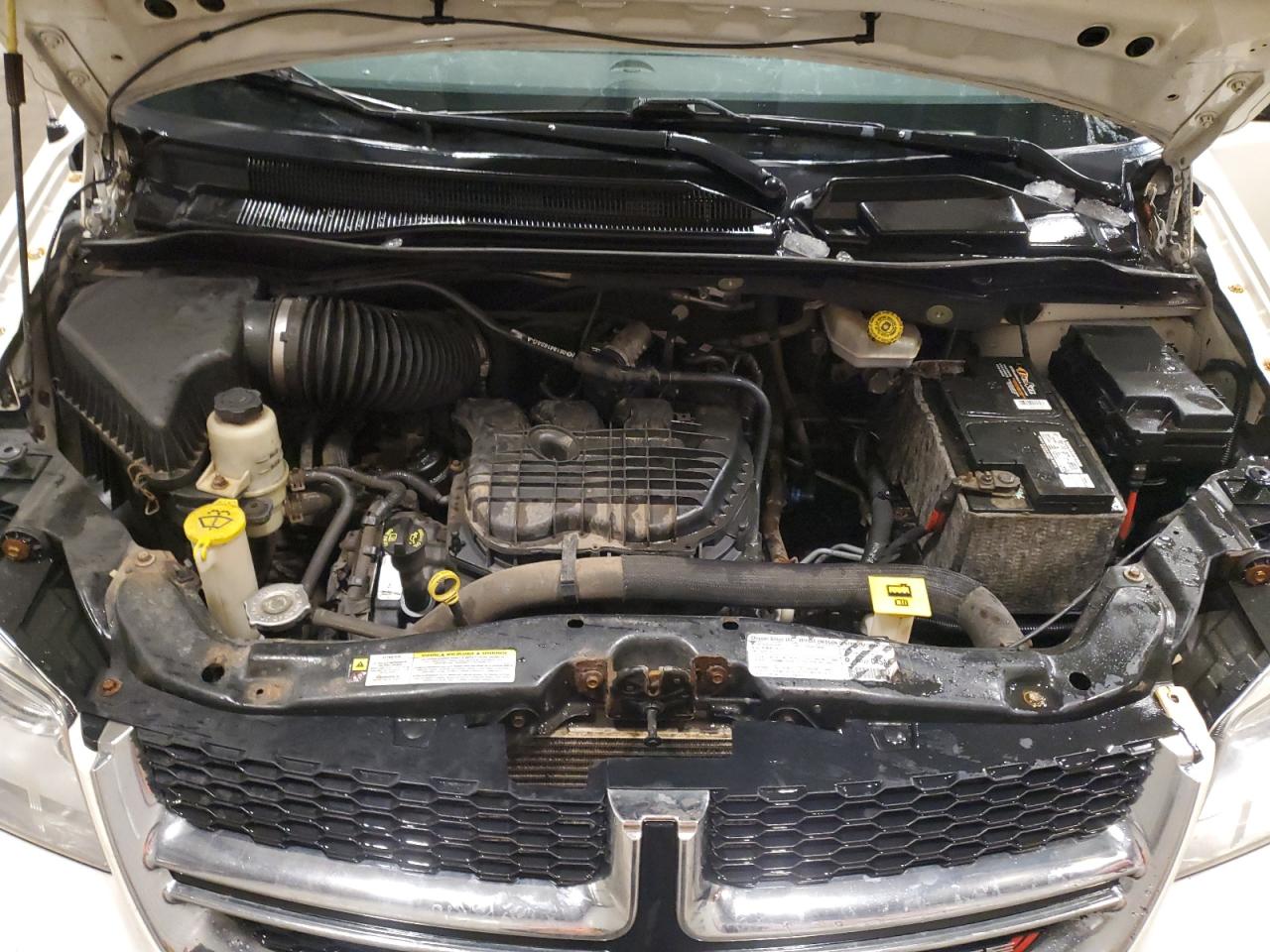 2013 Dodge Caravan - Image 12
