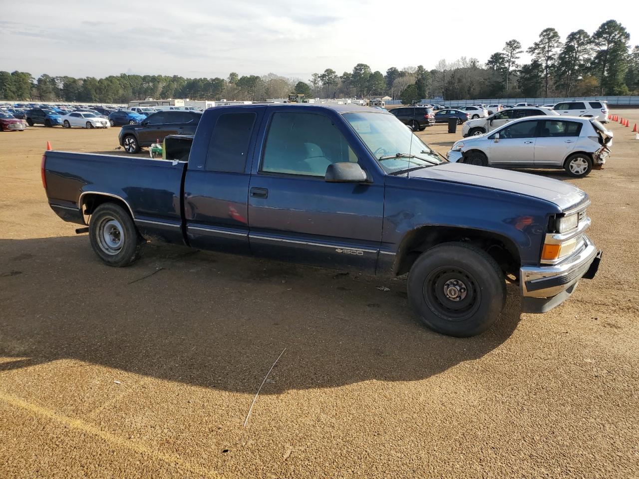 1996 Chevrolet GMT-400 - Image 4
