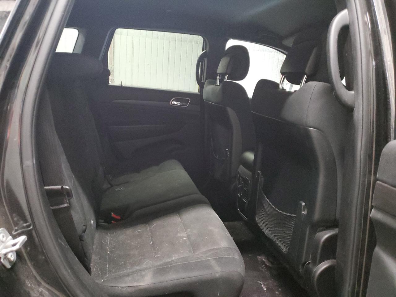 2016 Jeep Grand Cherokee - Image 11
