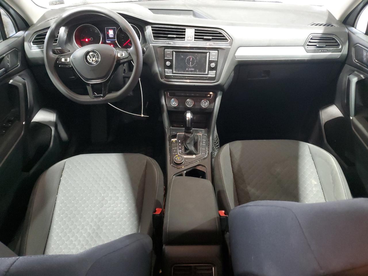 2018 Volkswagen Tiguan - Image 8