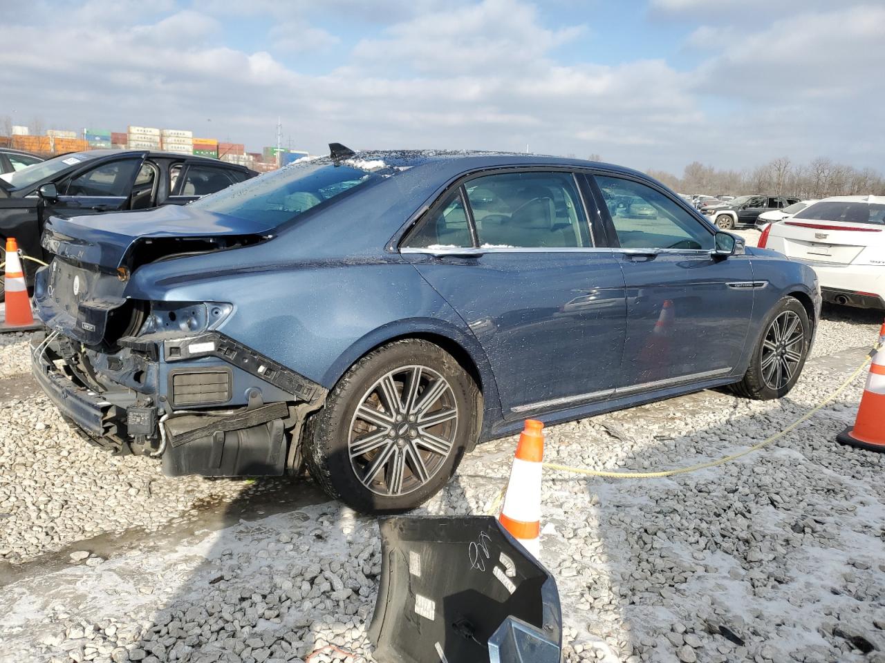 2019 Lincoln Continental - Image 3
