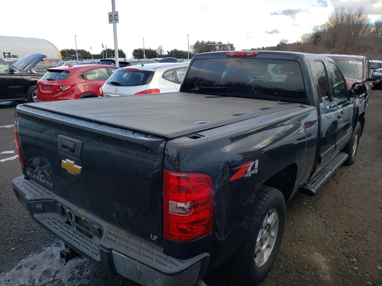 2009 Chevrolet Silverado - Image 3