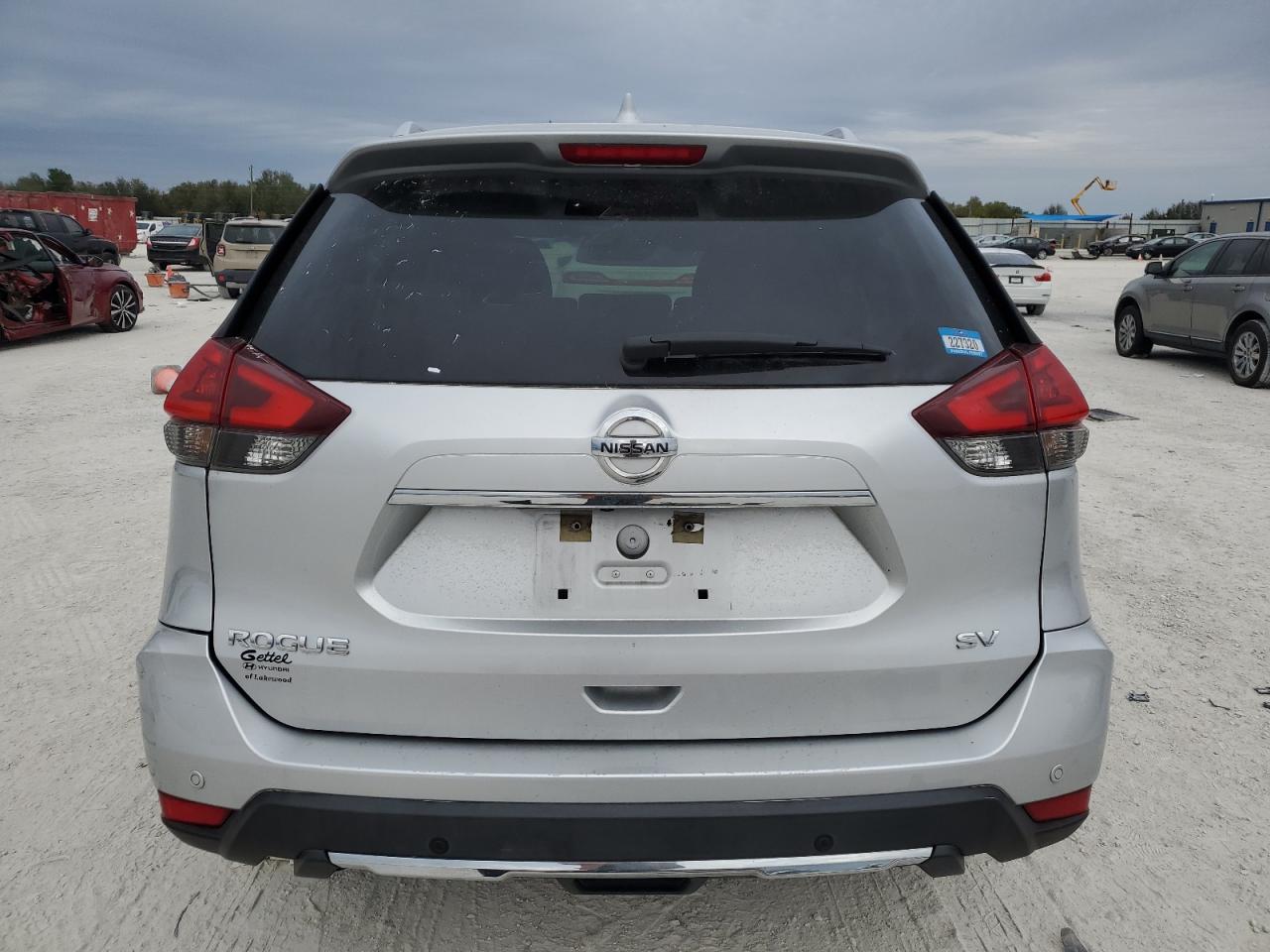 2019 Nissan Rogue - Image 6
