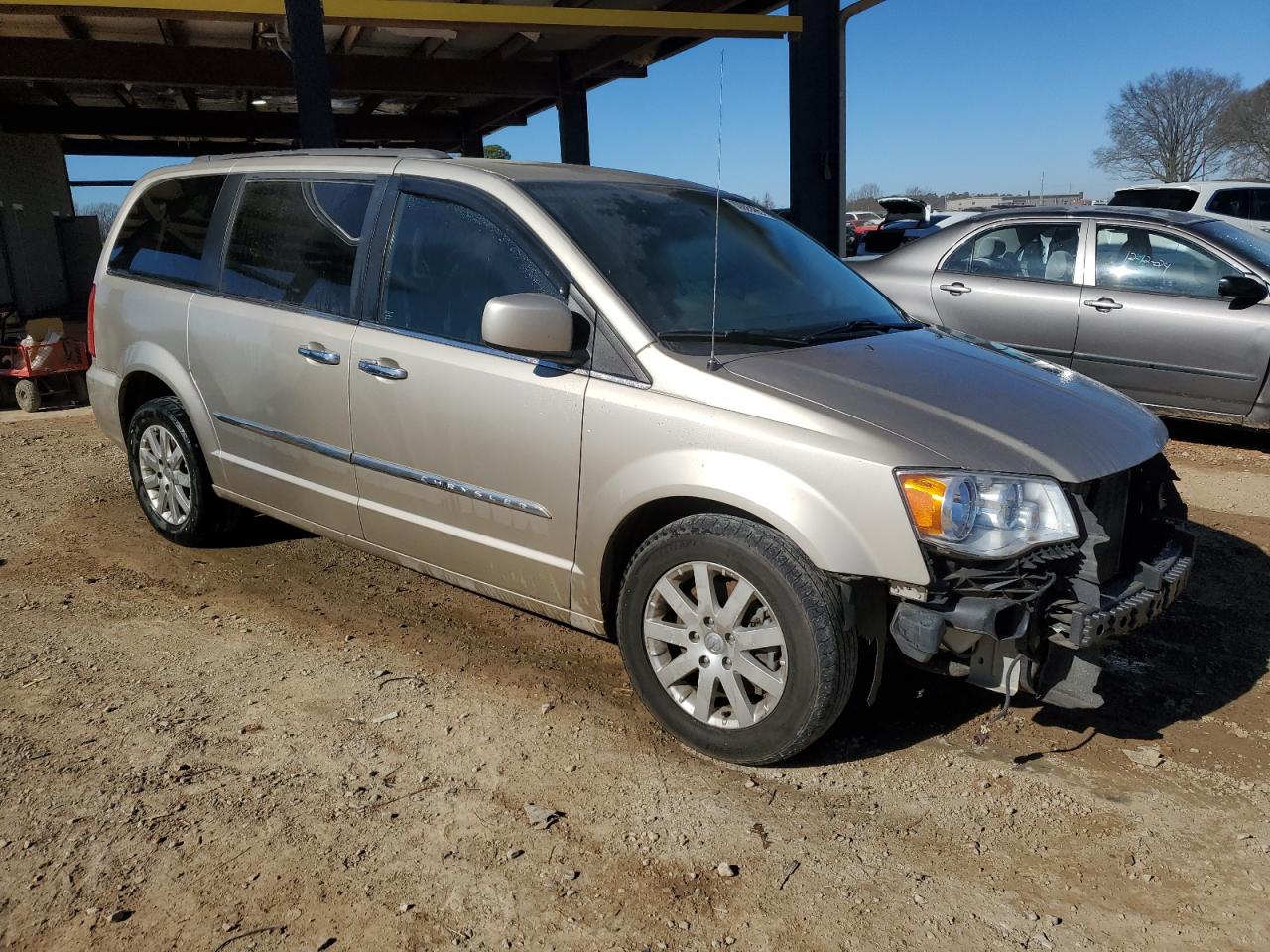2015 Chrysler Town & Country - Image 4