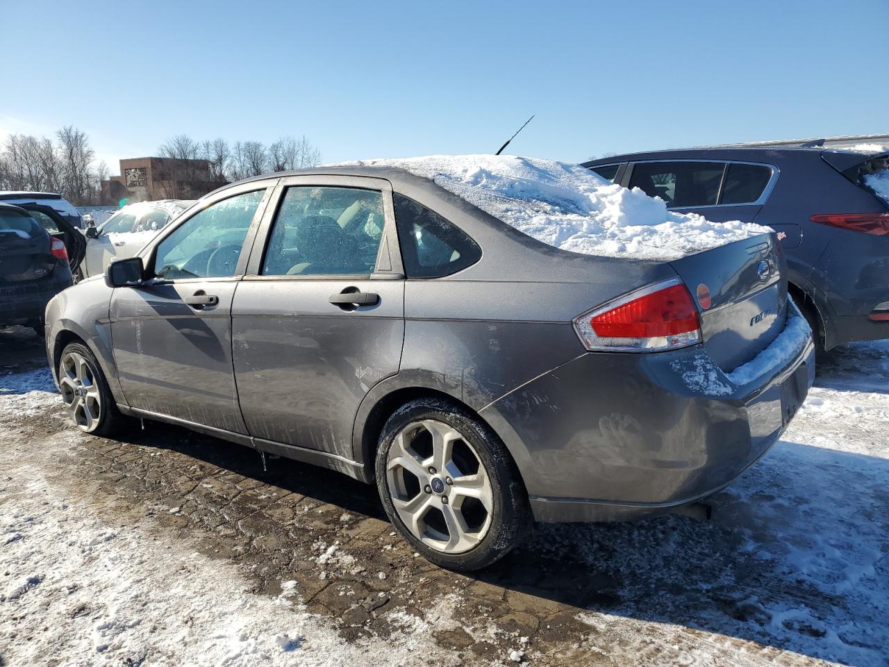 2010 Ford Focus - Image 2