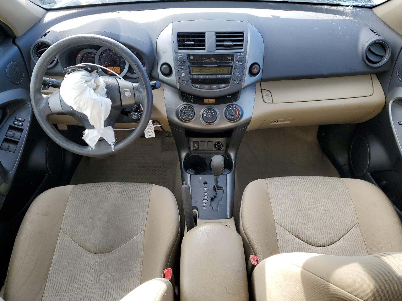 2010 Toyota RAV 4 - Image 8