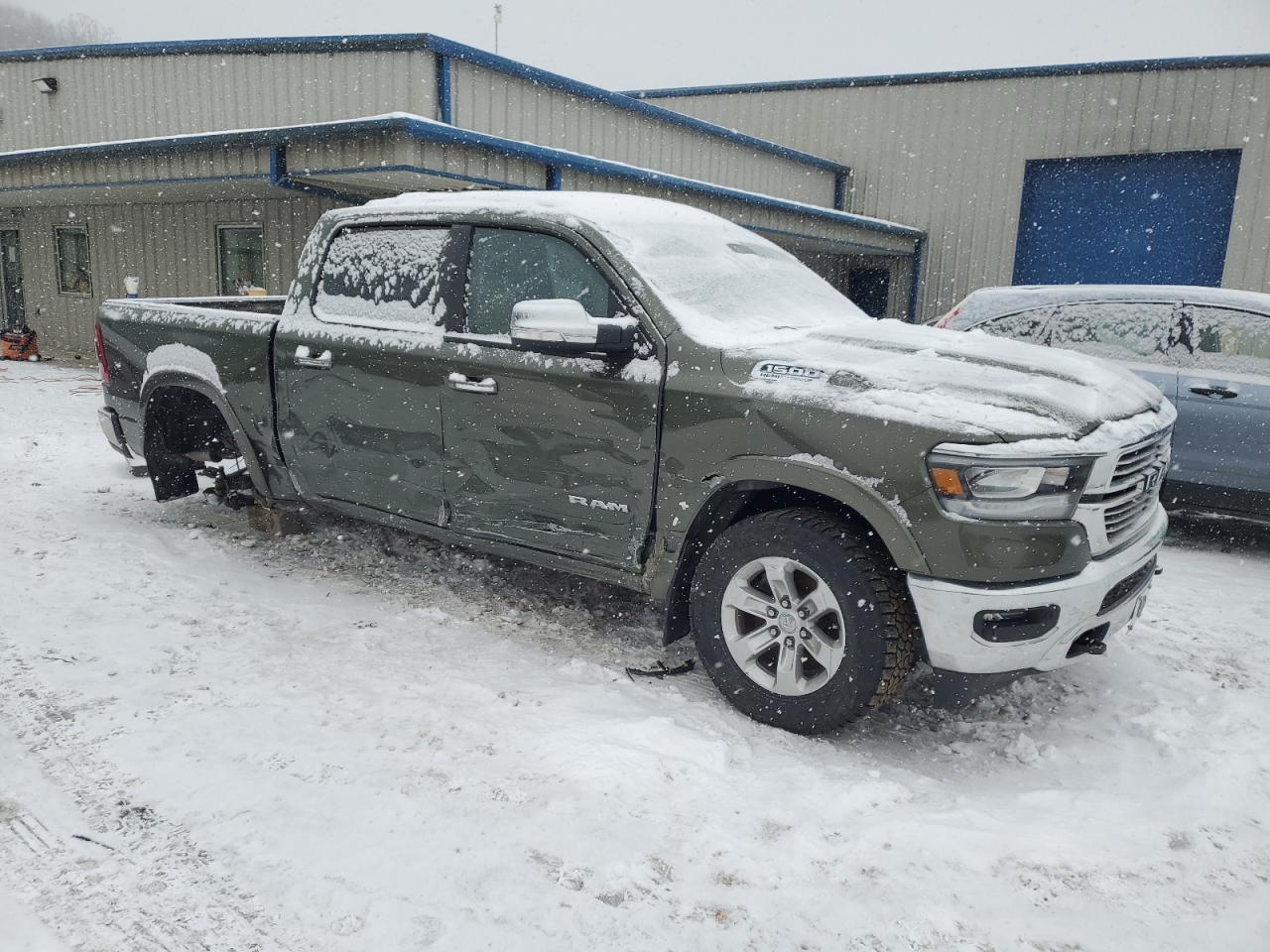 2021 RAM 1500 - Image 4