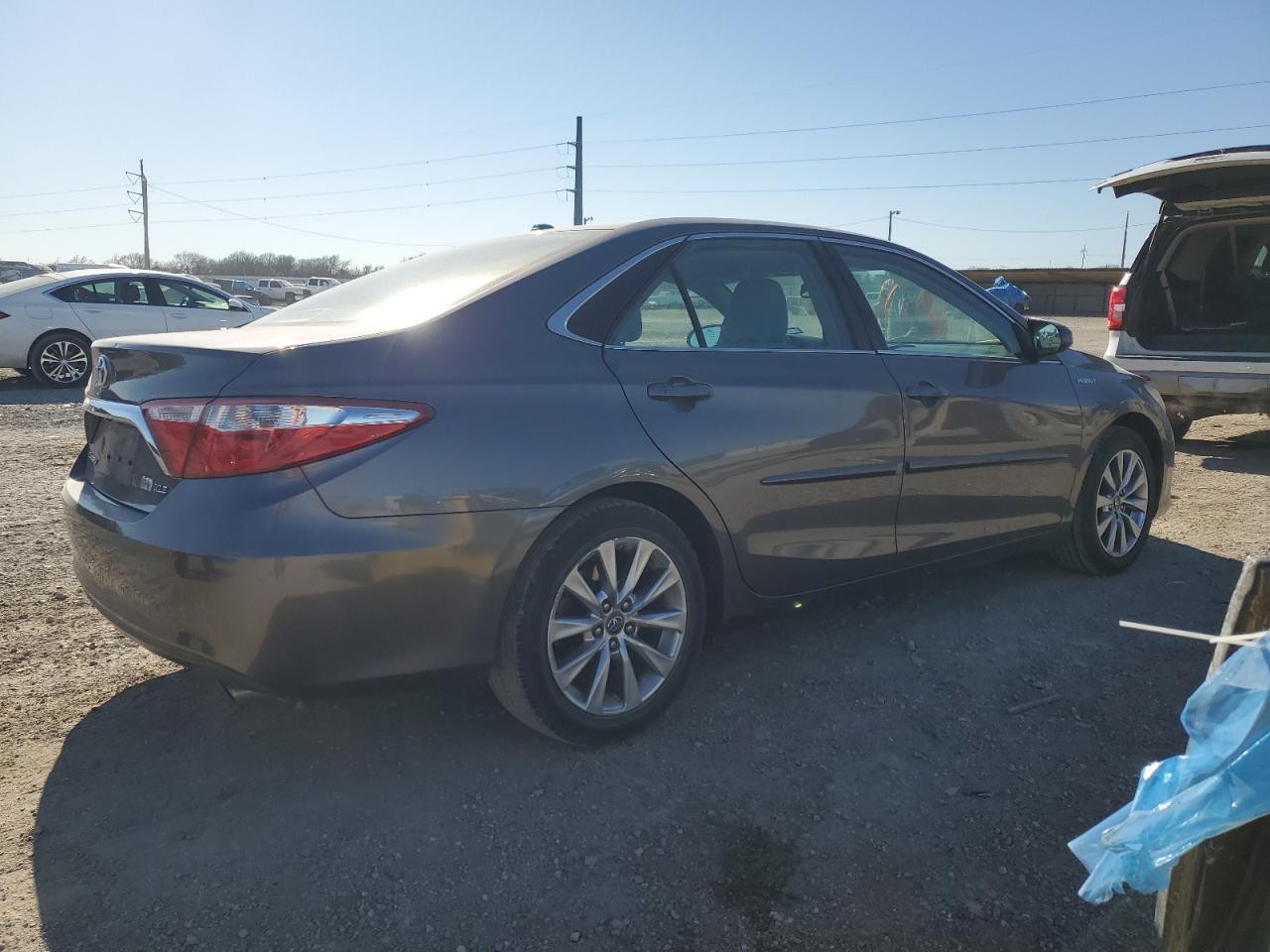 2016 Toyota Camry - Image 3