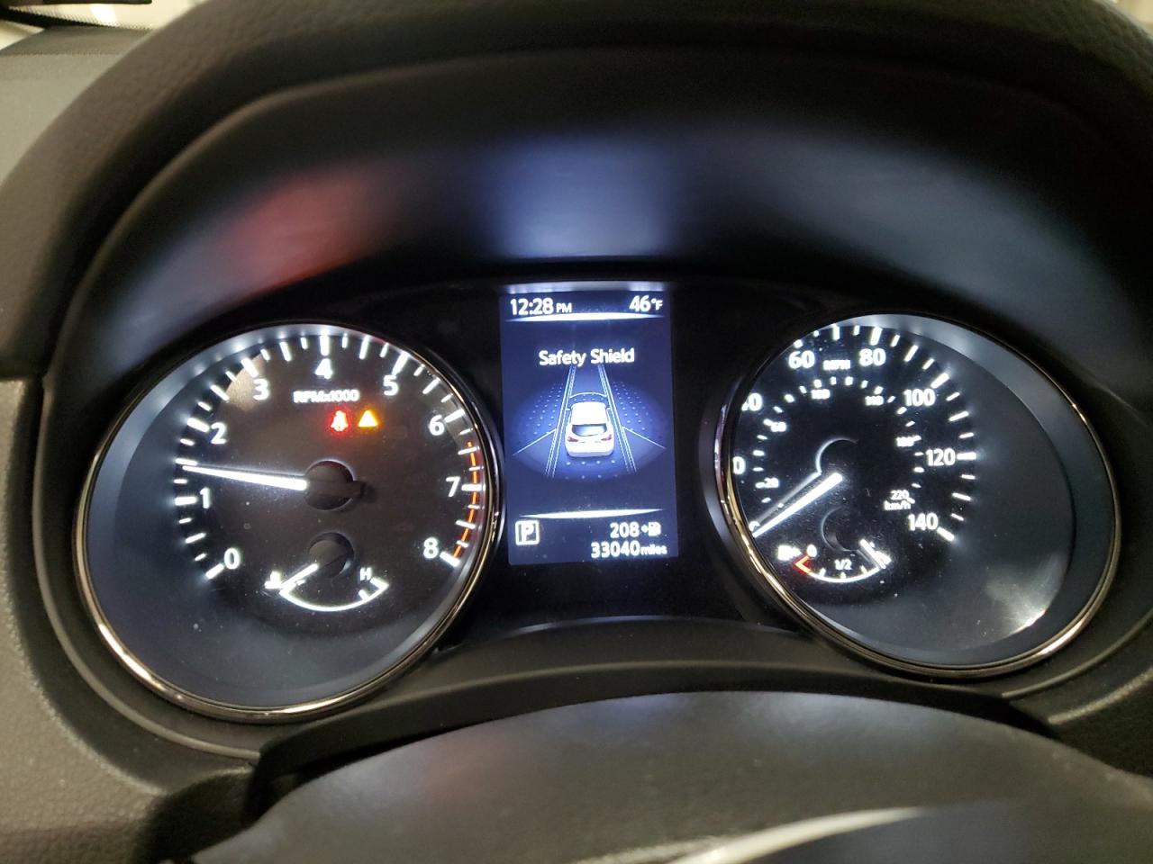 2018 Nissan Rogue - Image 9