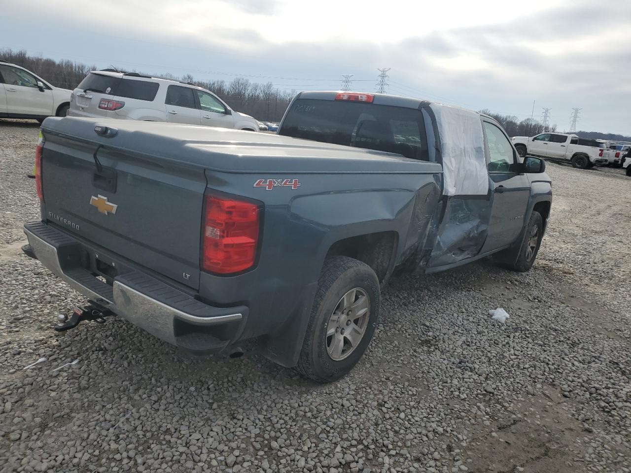 2014 Chevrolet Silverado - Image 3