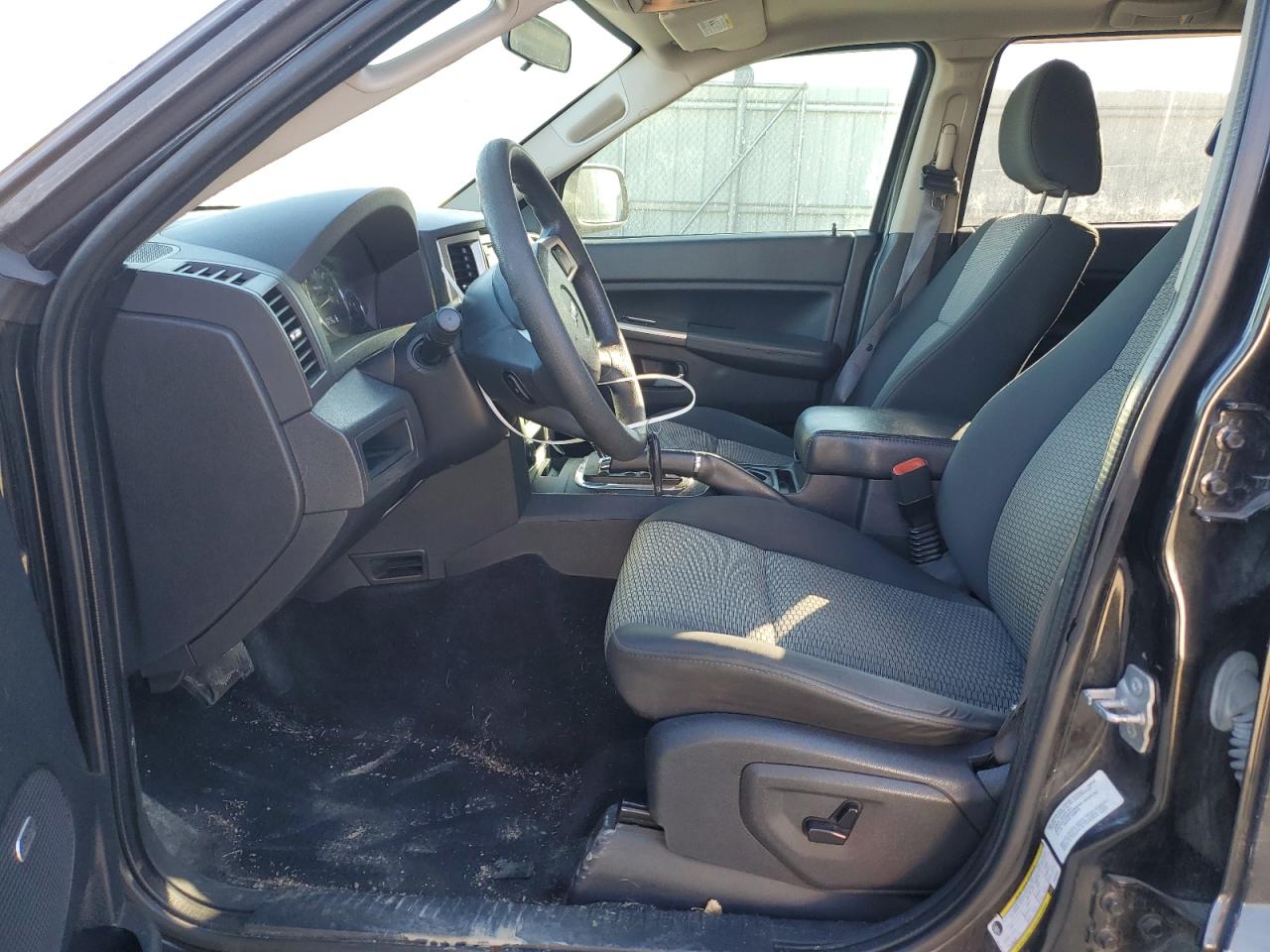 2009 Jeep Grand Cherokee - Image 7