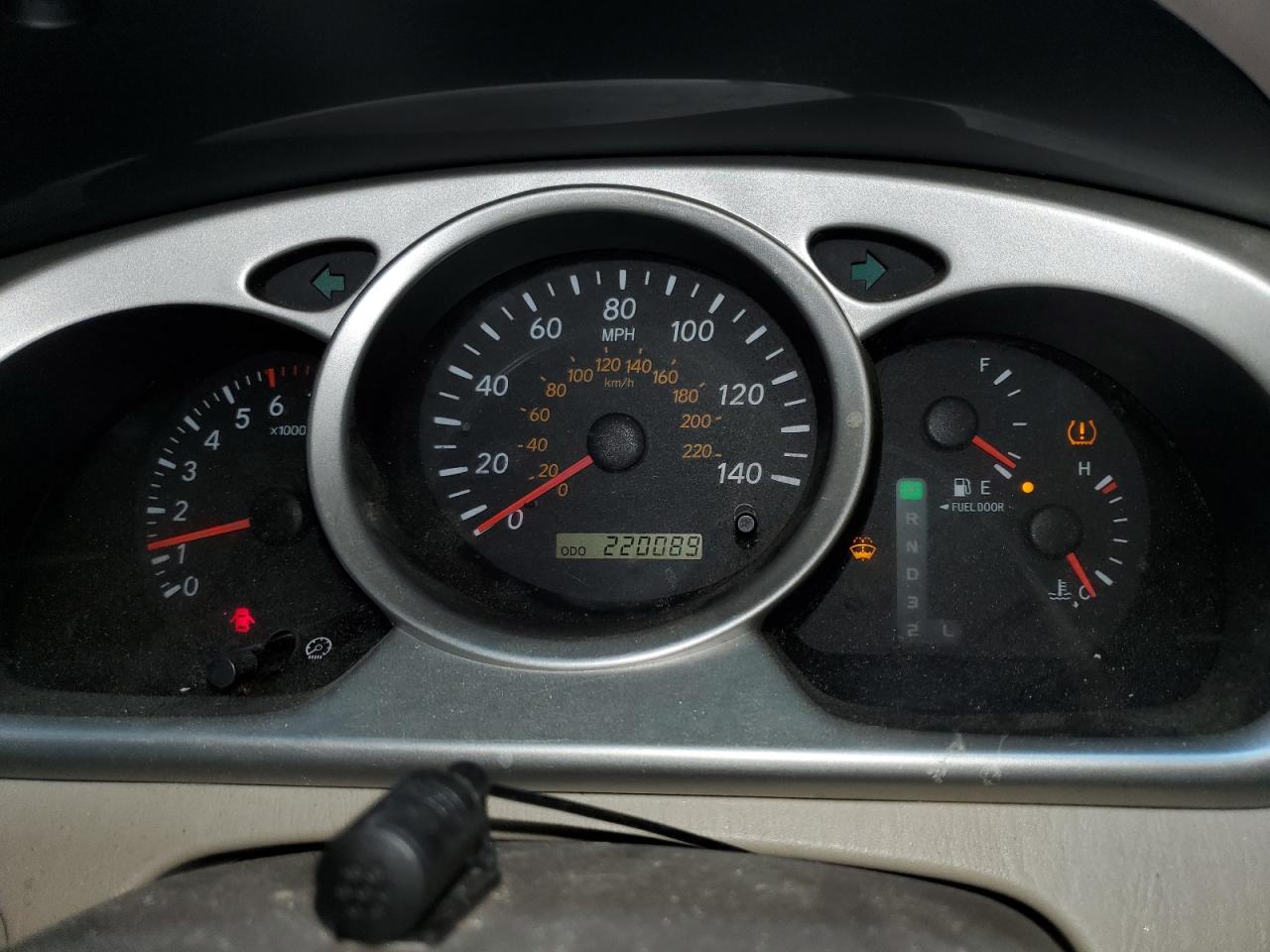 2005 Toyota Highlander - Image 9