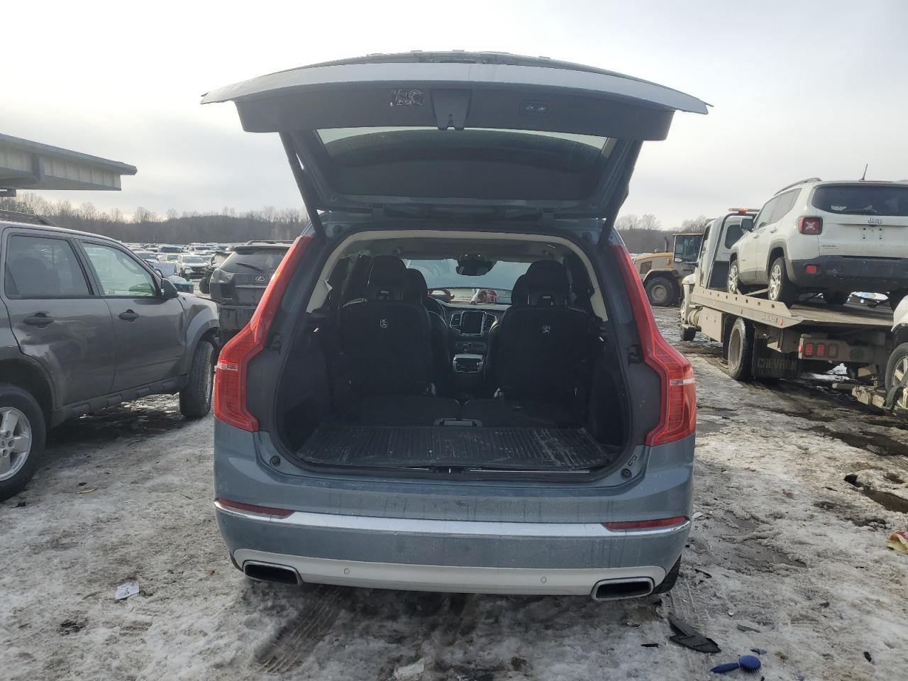 2020 Volvo XC90 - Image 6