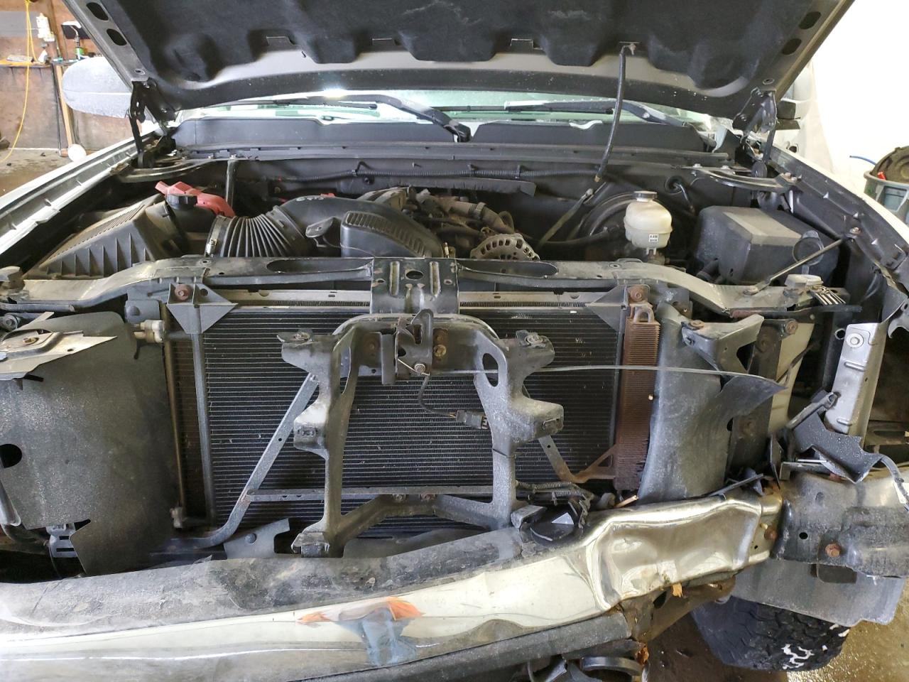 2007 Chevrolet Silverado - Image 13