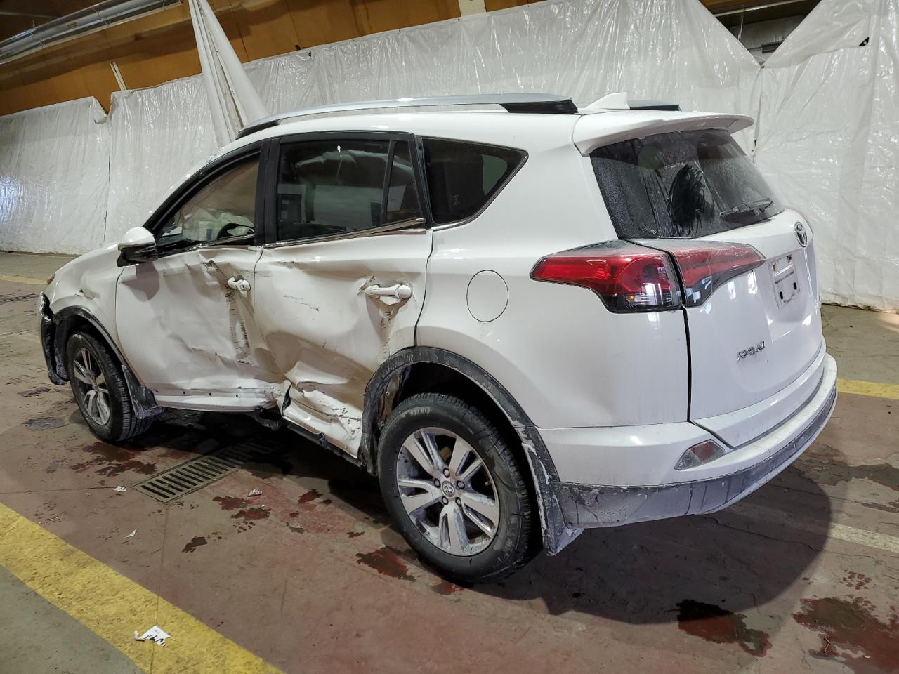 2018 Toyota RAV 4 - Image 2
