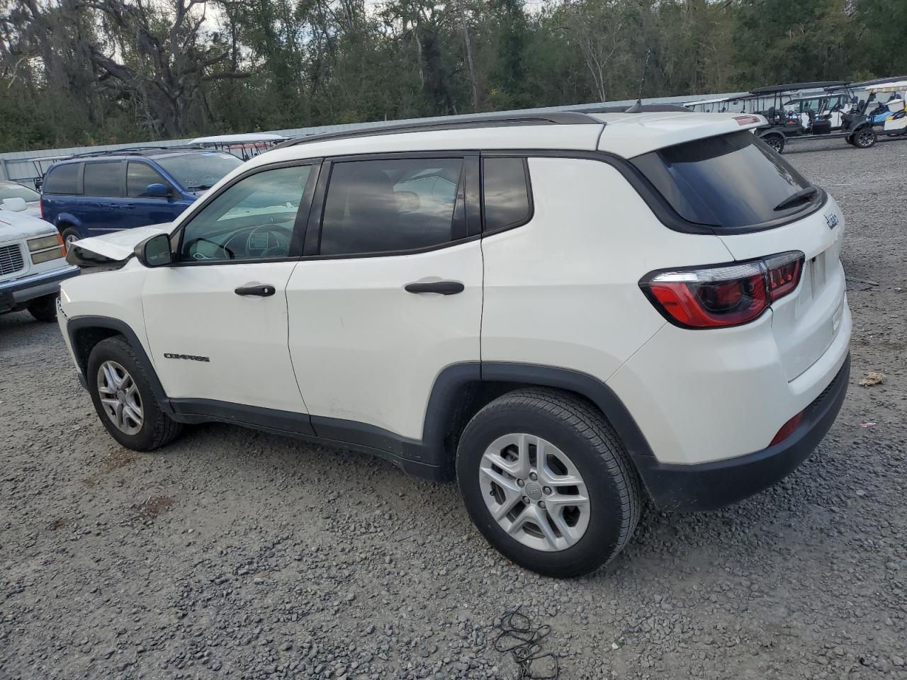 2018 Jeep Compass - Image 2