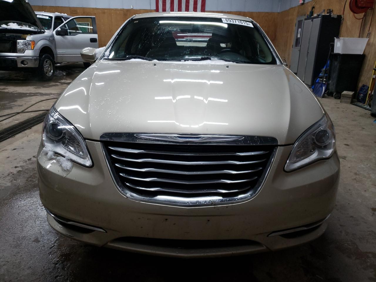 2014 Chrysler 200 - Image 5