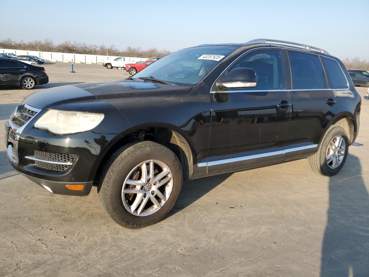 2009 Volkswagen Touareg - Image 1