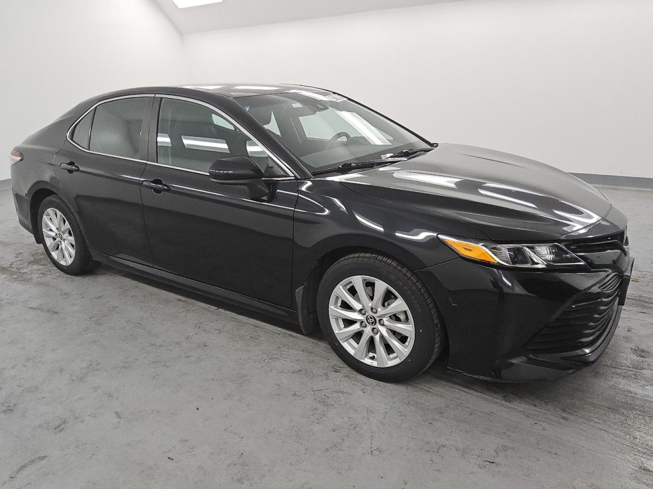 2020 Toyota Camry - Image 4