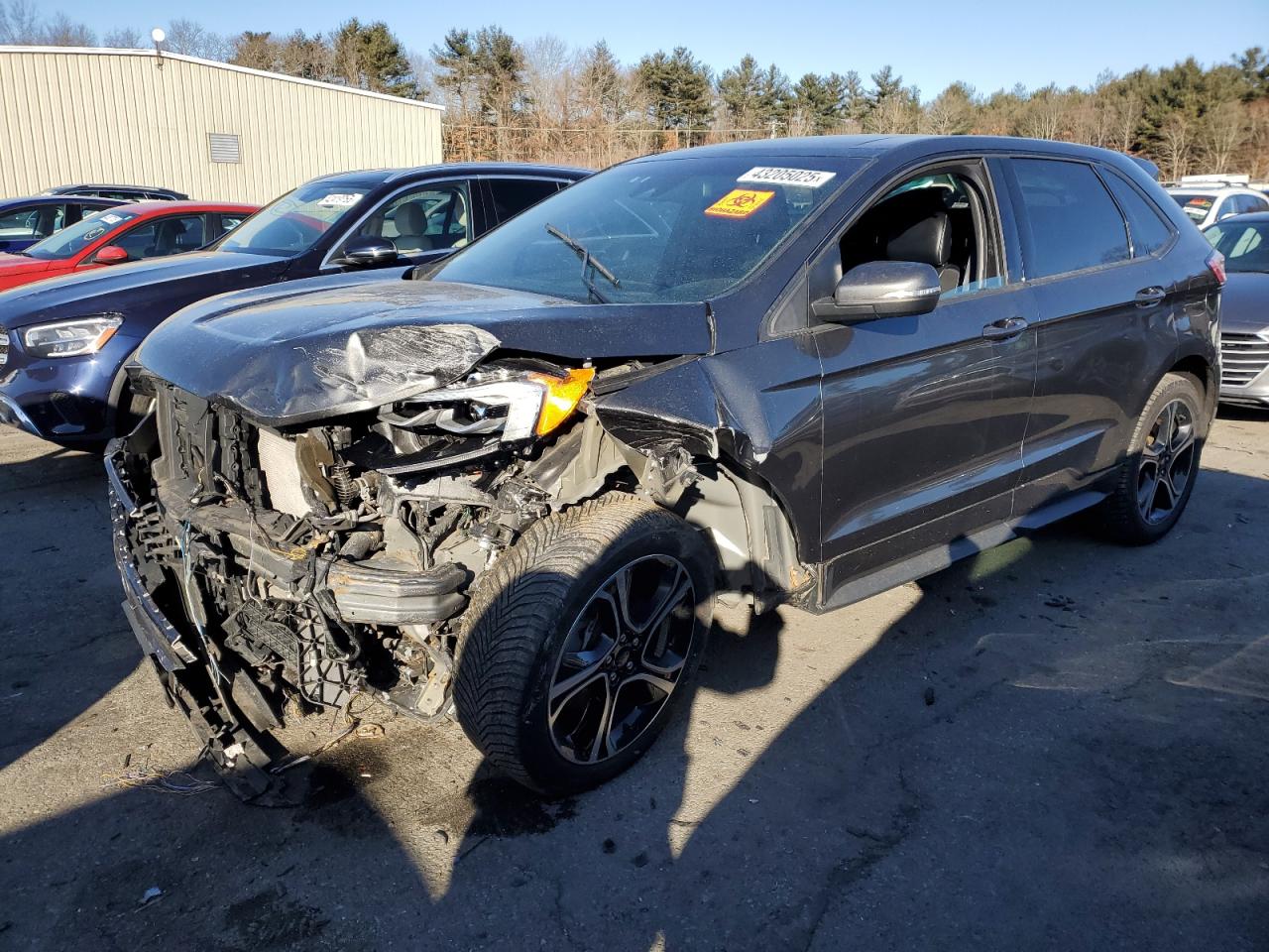 2019 Ford Edge - Image 1