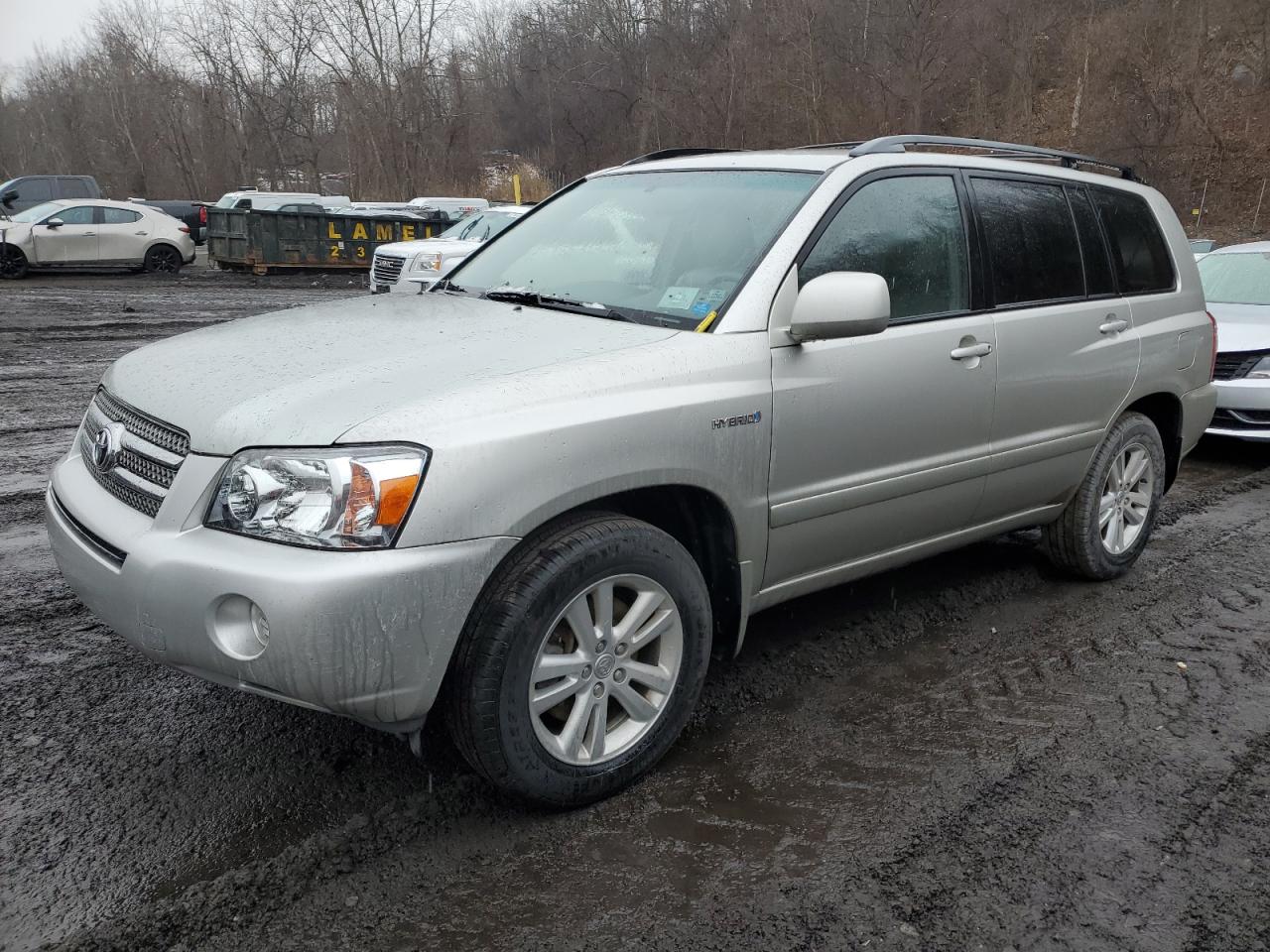 2006 Toyota Highlander Hybrid for Sale in Marlboro, NY - Minor Dent/Scratches