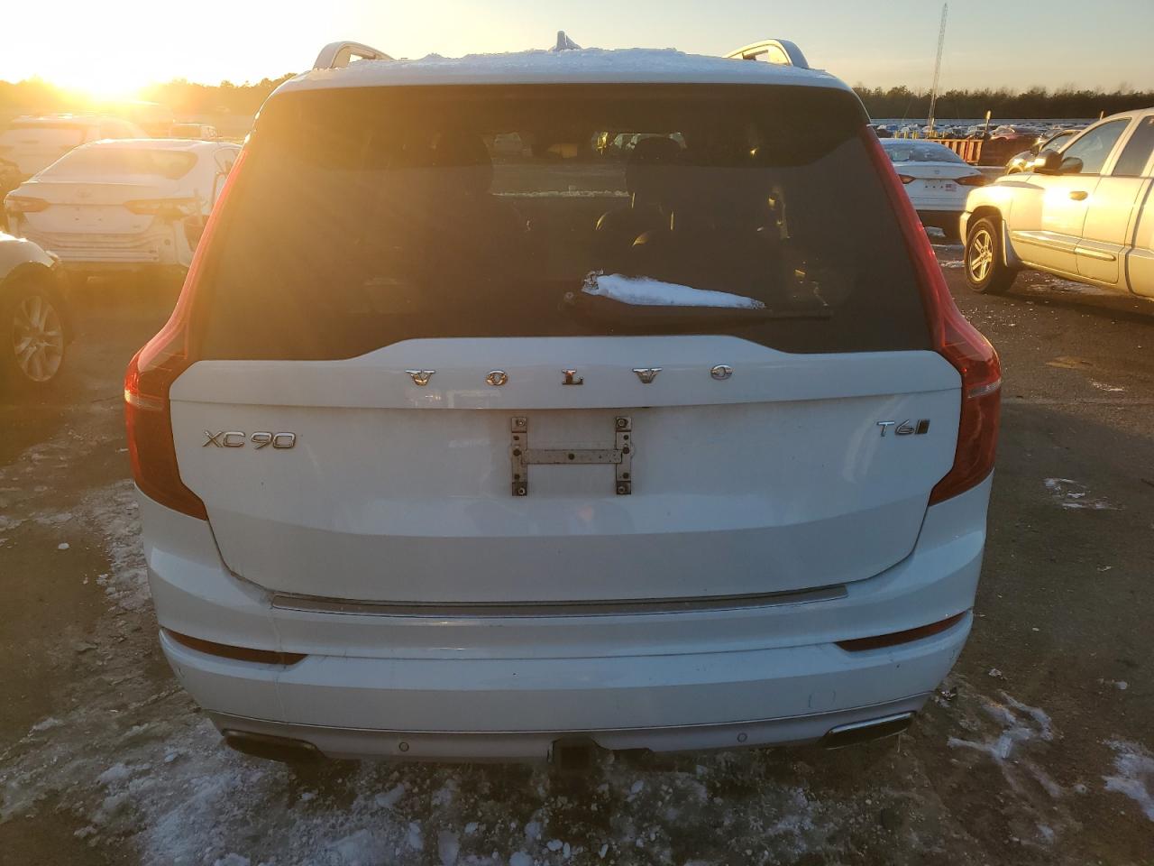 2016 Volvo XC90 - Image 6