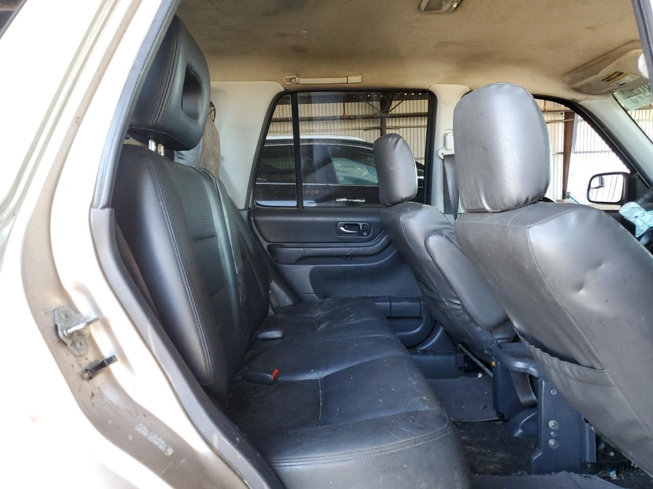 2001 Honda CR-V - Image 11