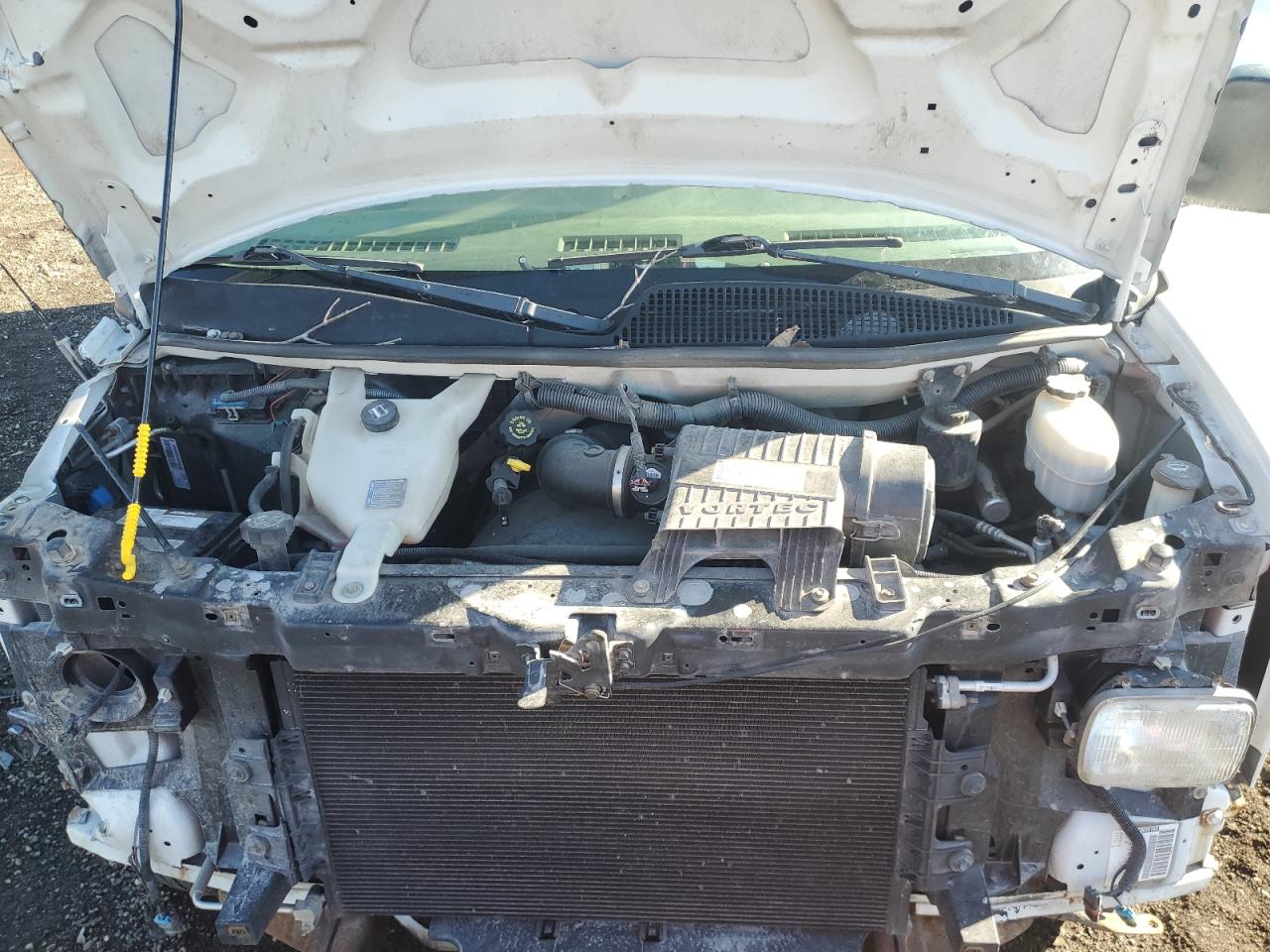 2009 Chevrolet Express - Image 12