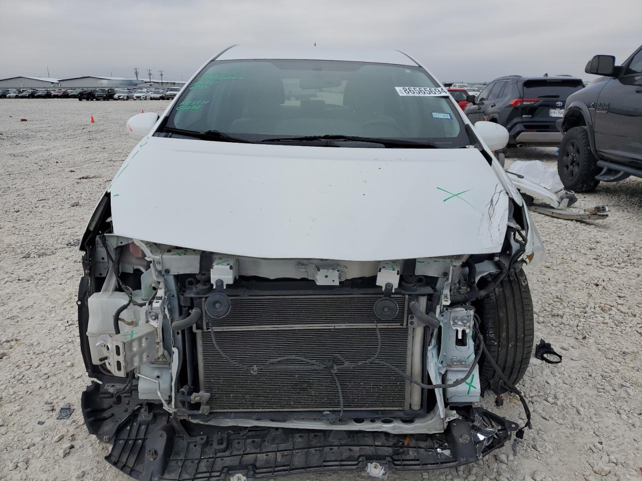 2012 Toyota Prius - Image 5