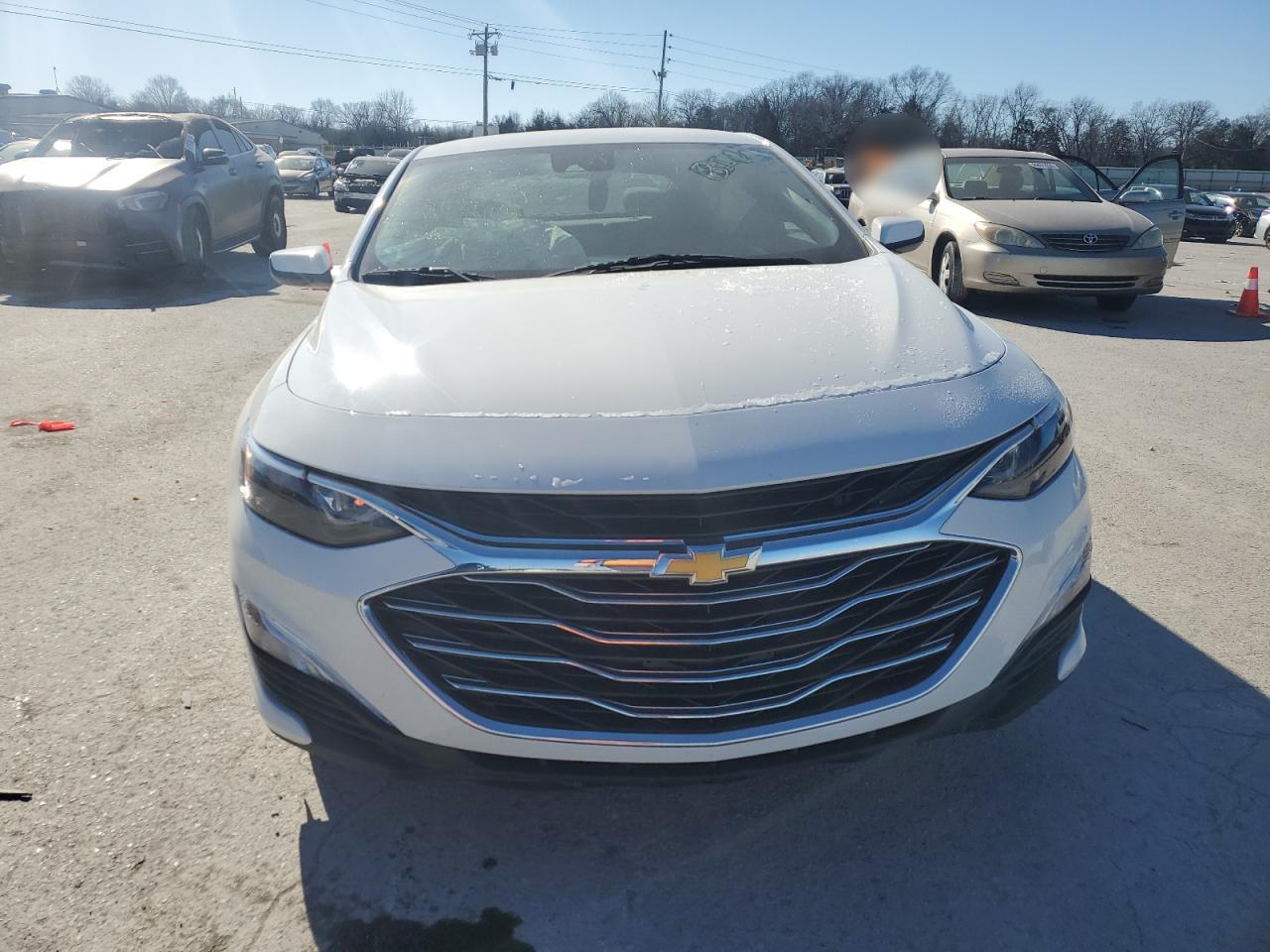 2021 Chevrolet Malibu - Image 5