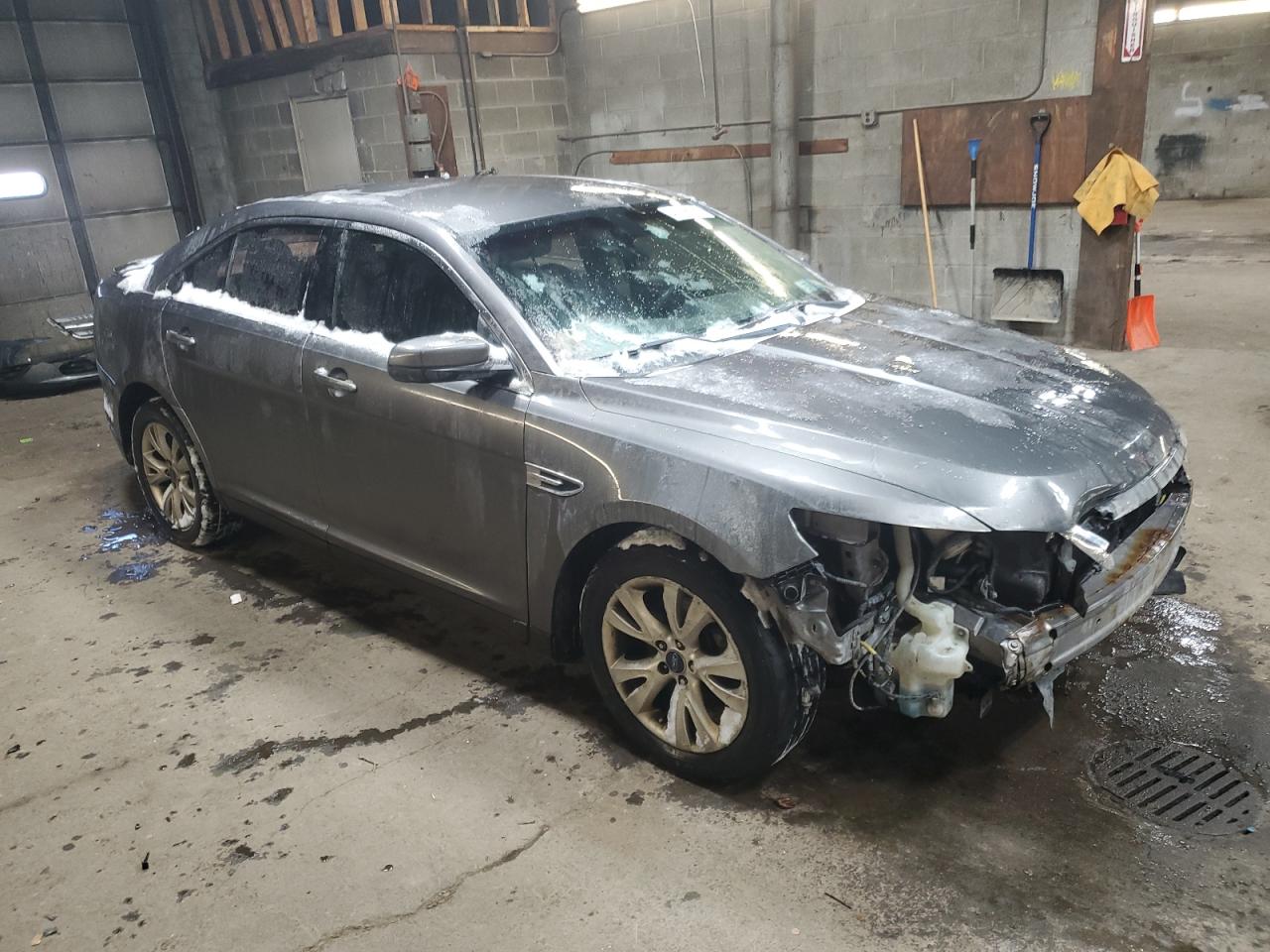 2011 Ford Taurus - Image 4