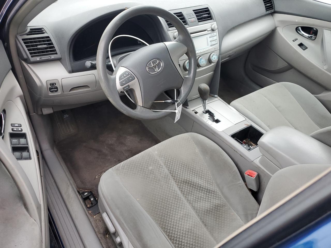 2009 Toyota Camry - Image 8
