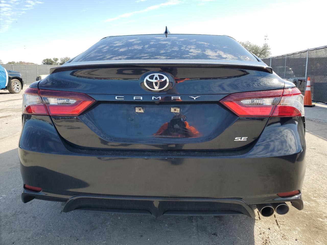 2019 Toyota Camry - Image 6