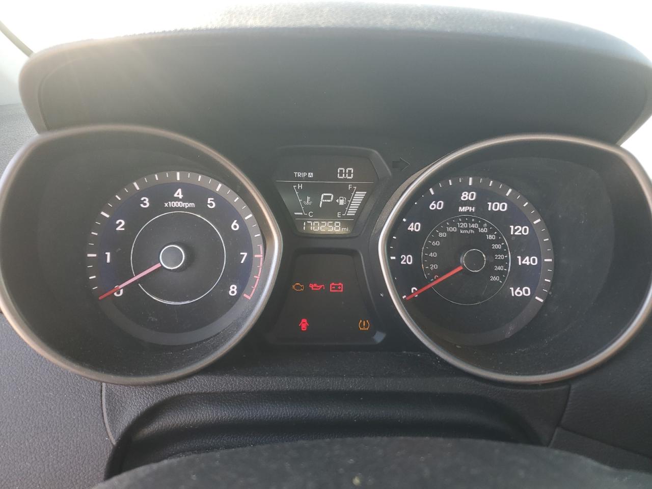 2015 Hyundai Elantra - Image 9