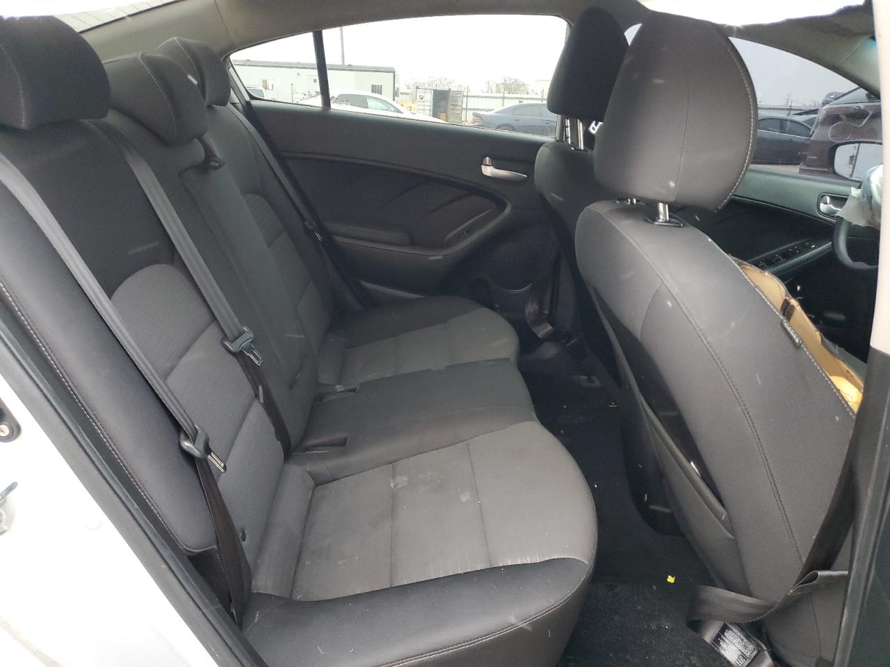 2018 Kia Forte - Image 11