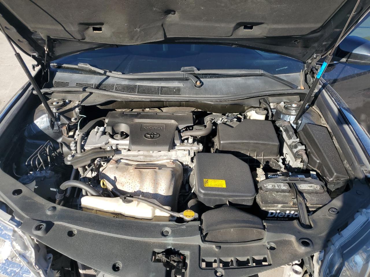 2012 Toyota Camry - Image 12