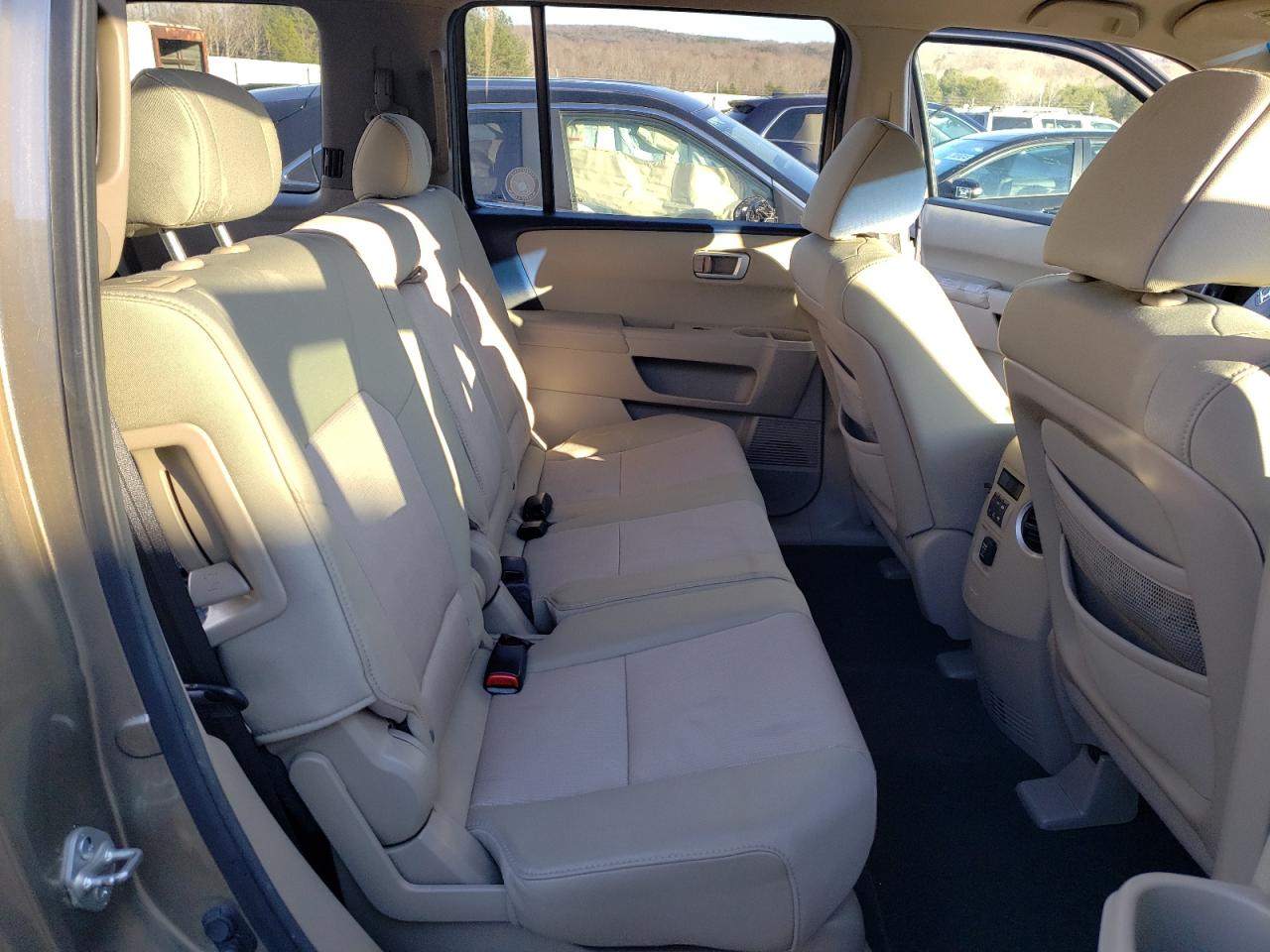 2010 Honda Pilot - Image 11