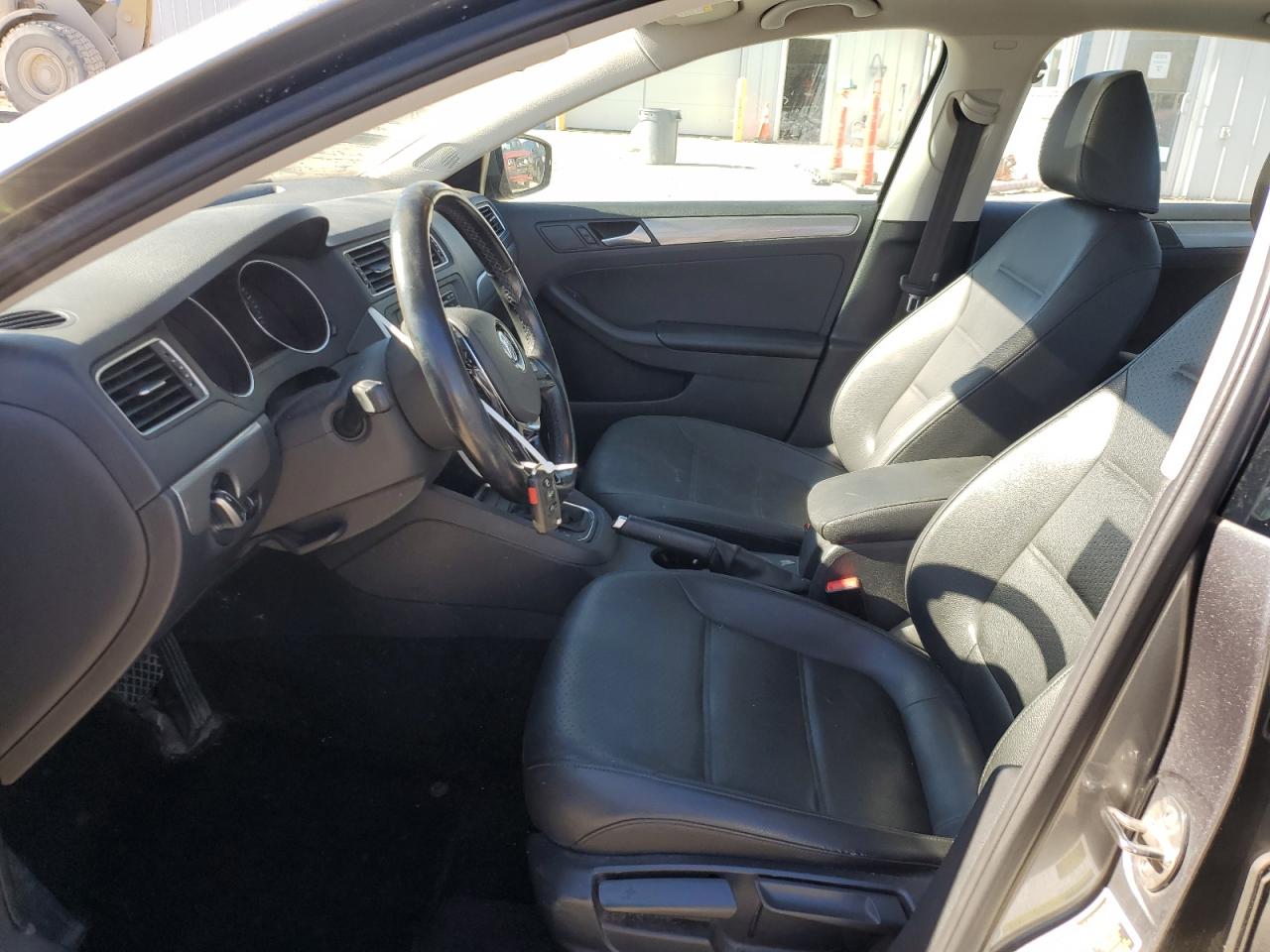 2015 Volkswagen Jetta - Image 7