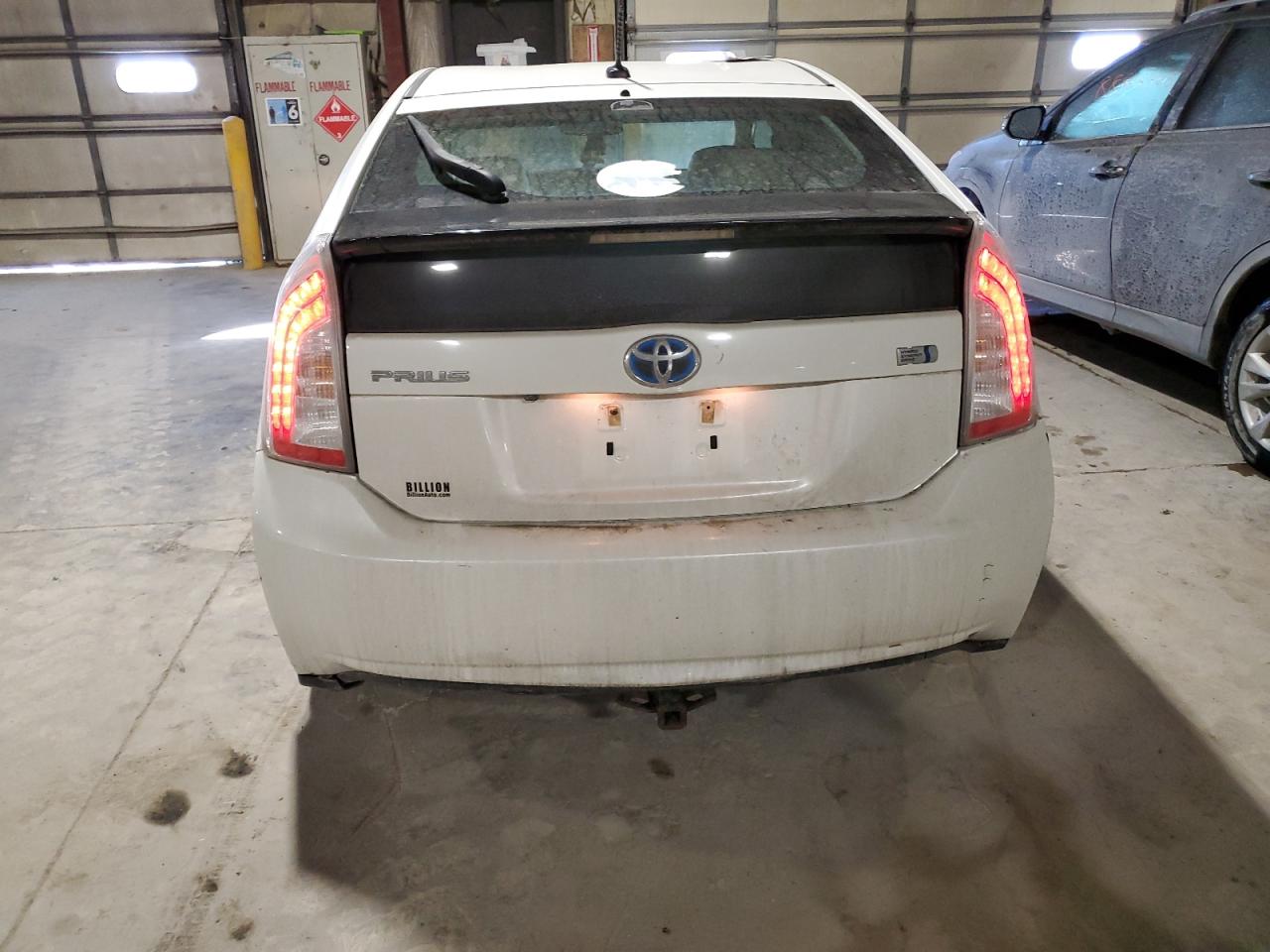 2013 Toyota Prius - Image 6