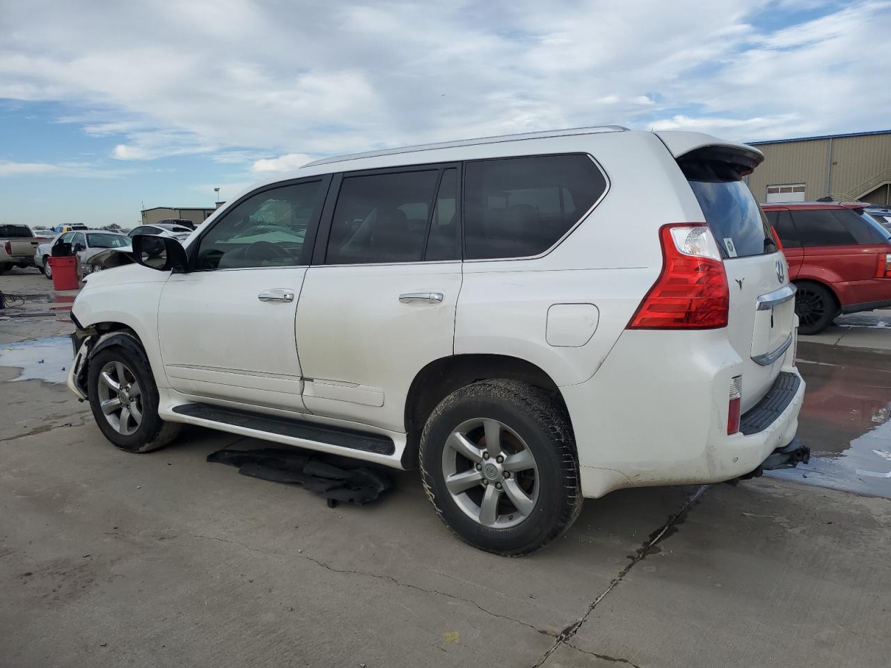 2011 Lexus GX - Image 2