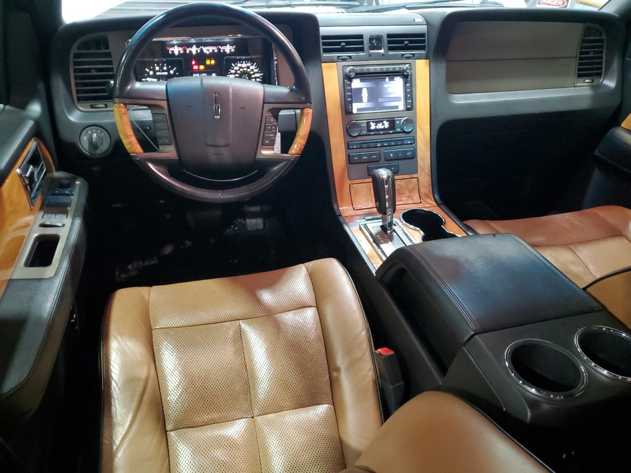 2011 Lincoln Navigator VIN: 5LMJJ2J5XBEJ04114 Lot: 87755705