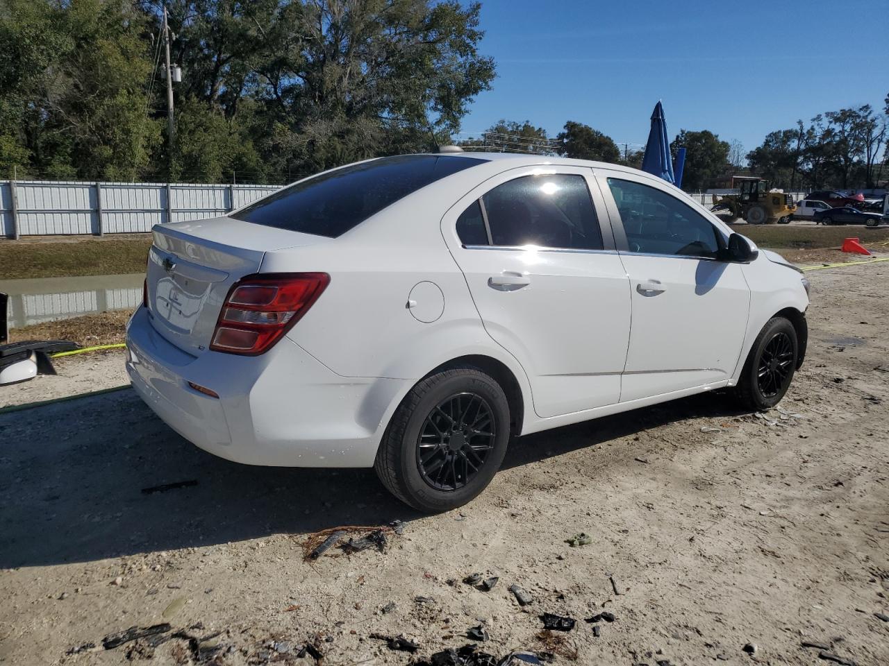 2019 Chevrolet Sonic - Image 3