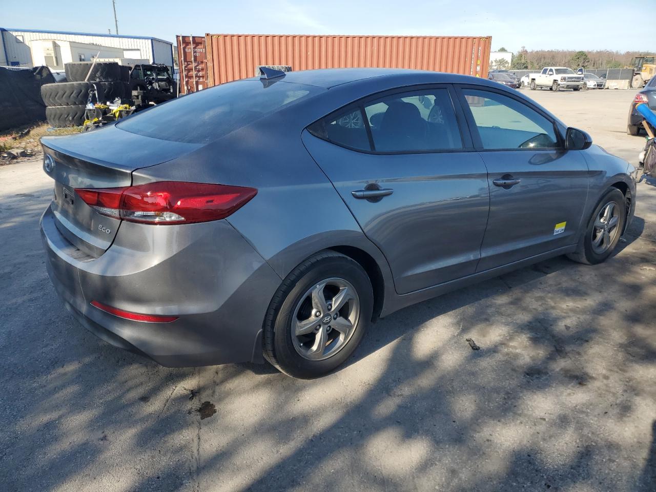 2018 Hyundai Elantra - Image 3
