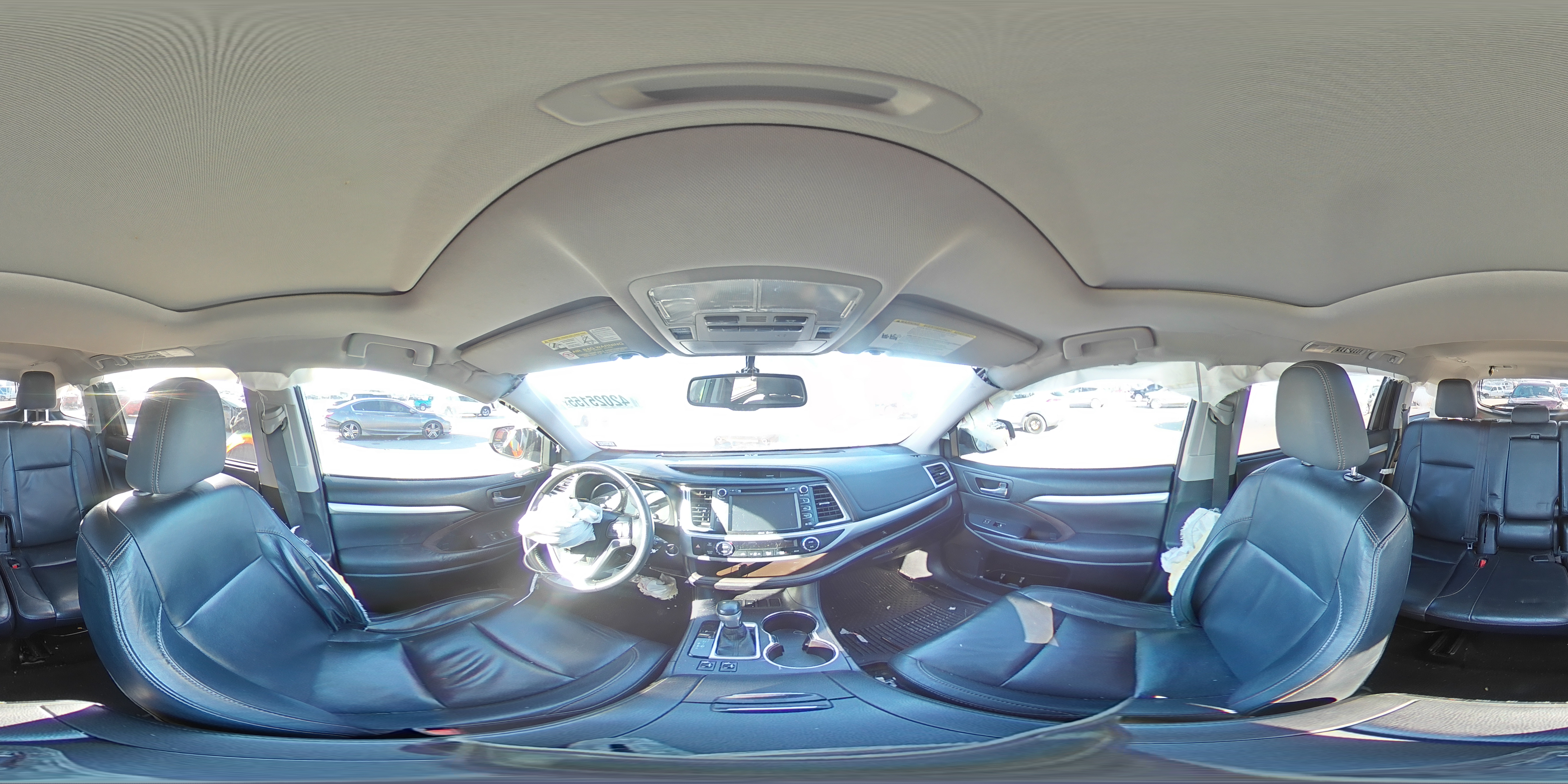 2015 Toyota Highlander - Image 14